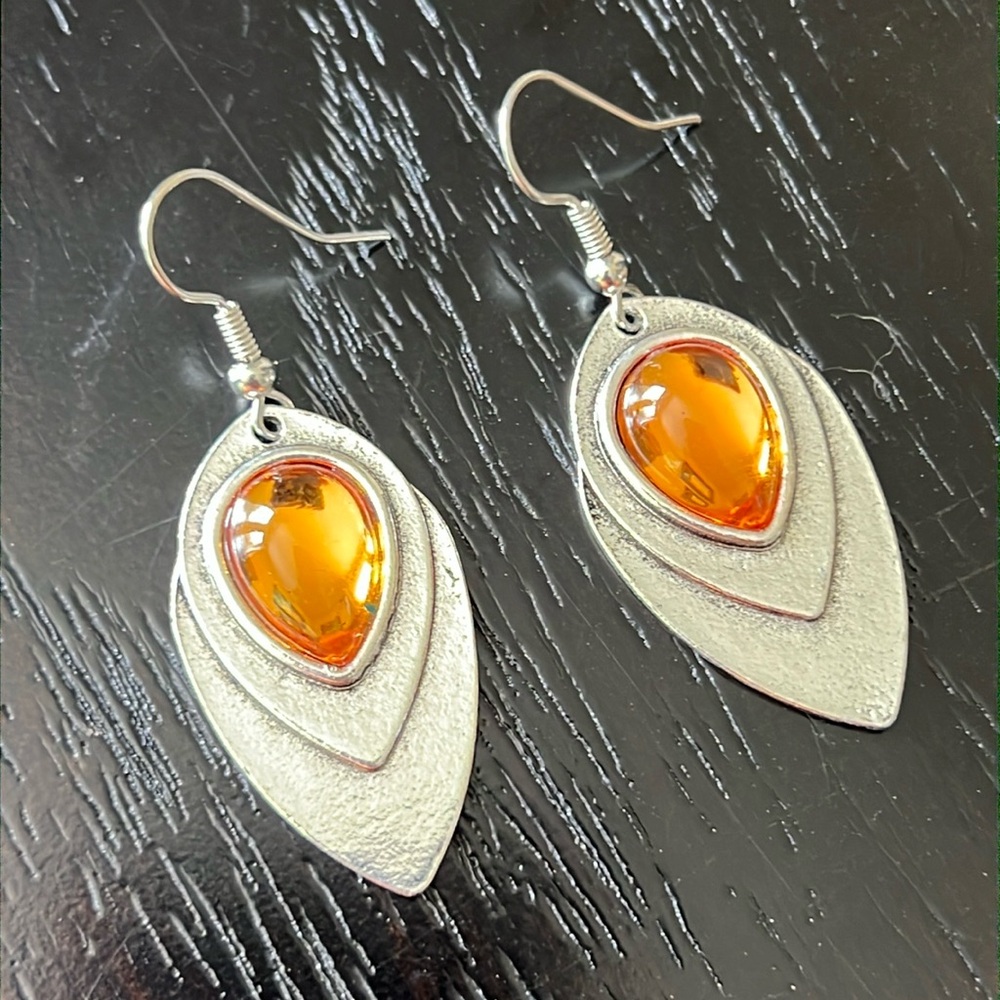 Faux Amber stone earrings-NWT